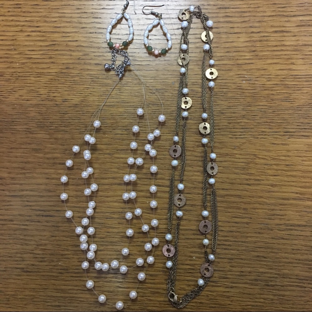 Gold and Pearl Jewelry Set (3 piece)
